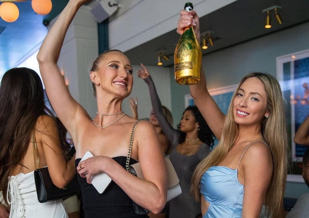 bagatelle bottle service